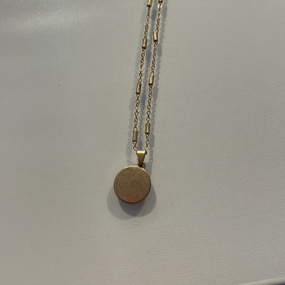 Target Necklace - Picture 3 of 3